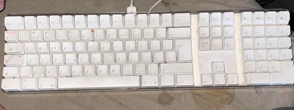 Apple Toetsenbord - Bedraad QWERTY, Ophalen of Verzenden, Qwerty, Gebruikt, Bedraad