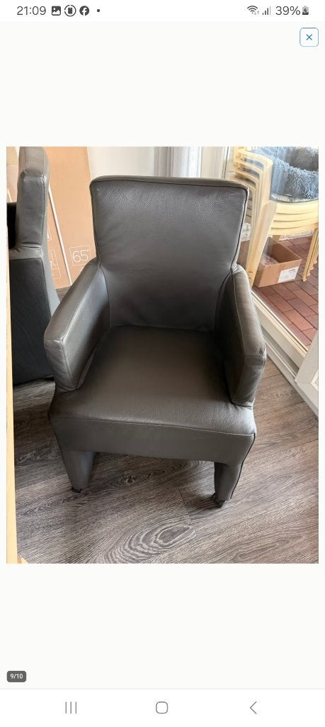 4 grijze eetstoelen op wieltjes, Huis en Inrichting, Stoelen, Ophalen, Leer, Zo goed als nieuw, Vier