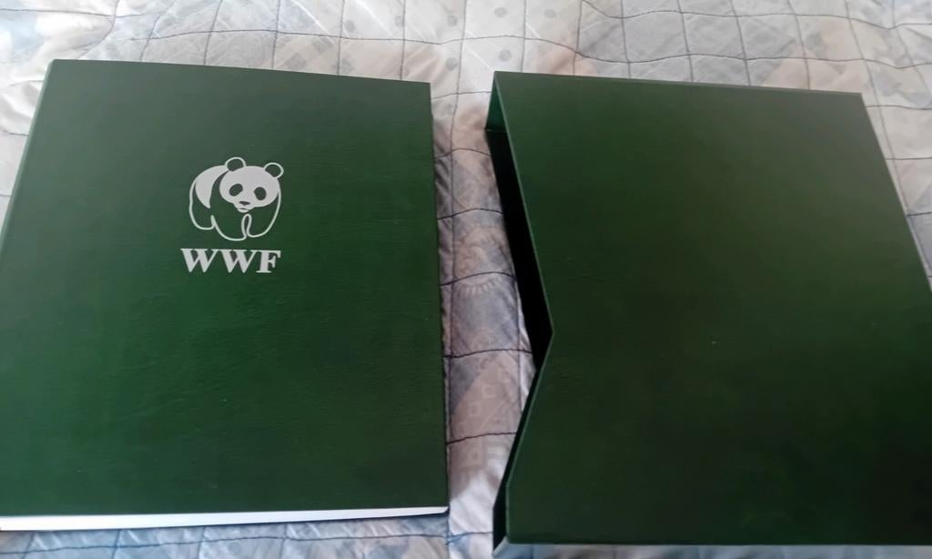 Prachtige WWF cassette album met diverse diersoorten, 2, Postzegels en Munten, Postzegels | Volle albums en Verzamelingen, Ophalen of Verzenden