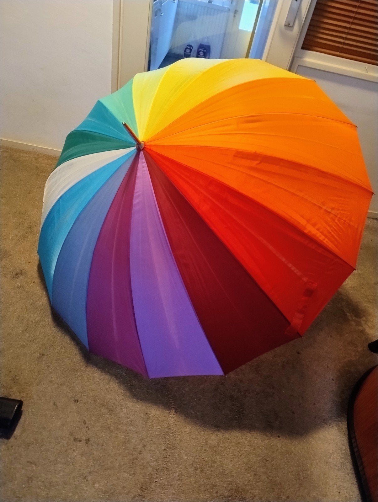 Kleurrijke regenboog paraplu - nieuw 150 doorsnee., Ophalen of Verzenden, Nieuw
