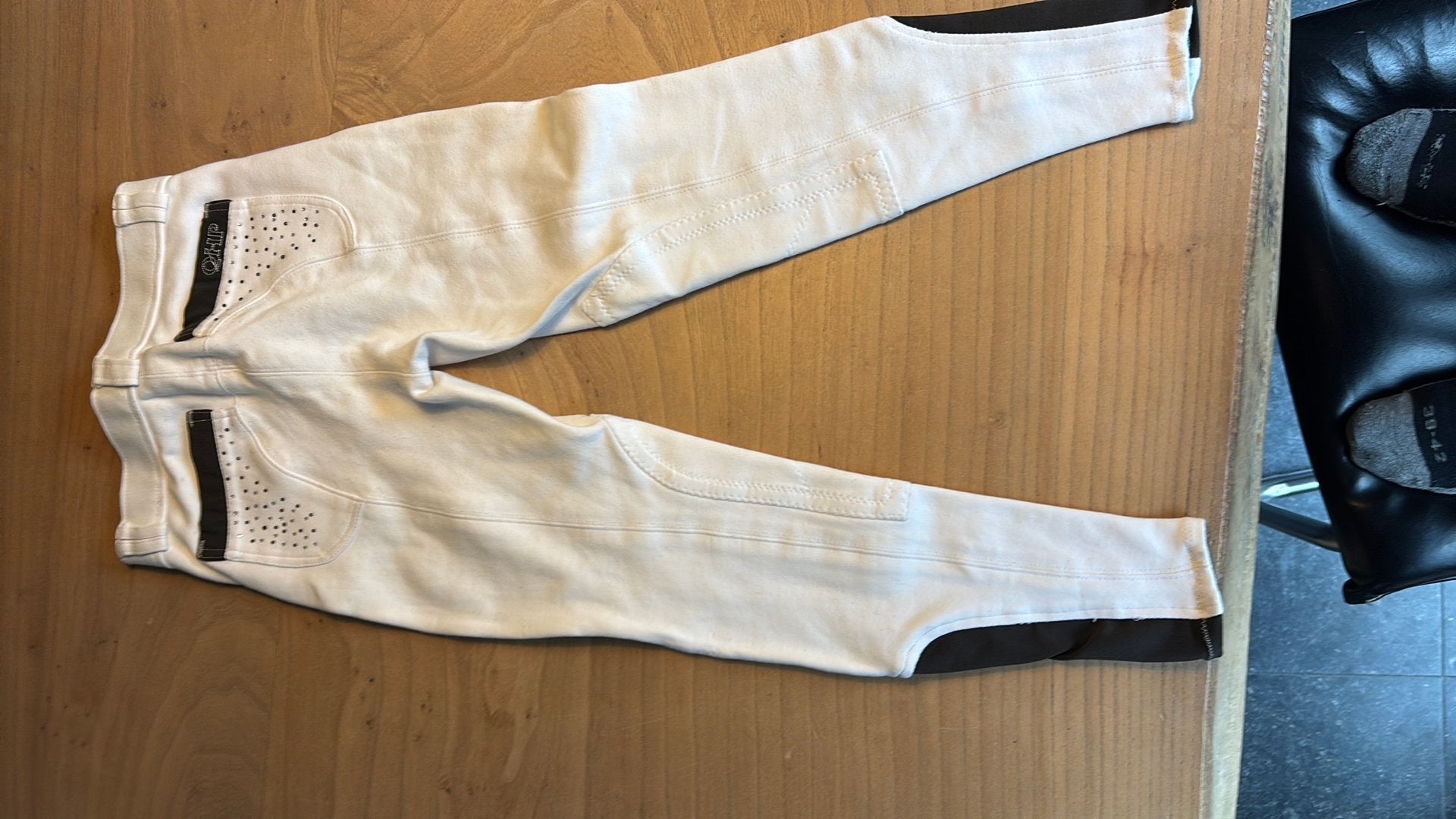 Witte rijbroek QHP, Dieren en Toebehoren, Ophalen of Verzenden, Zo goed als nieuw, Dressuur, Onderkleding