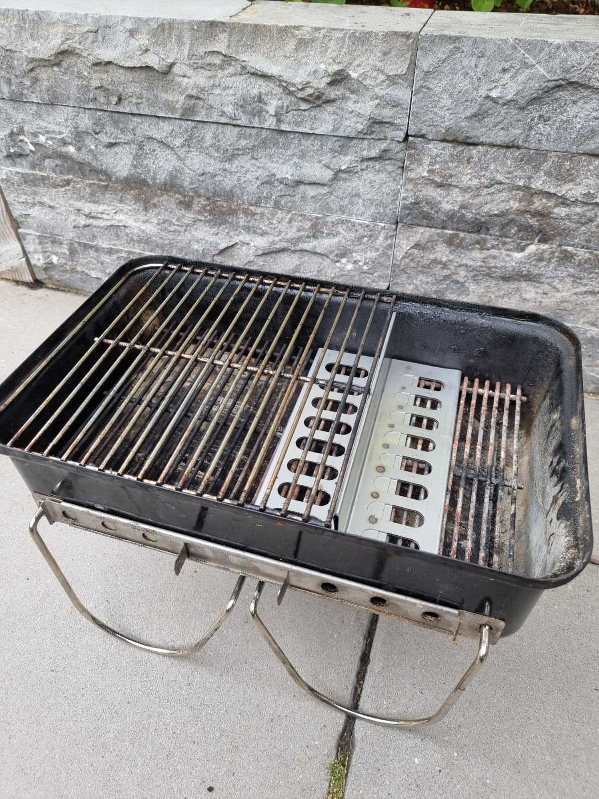 kolenschot laag model WGA weber go anywhere, Tuin en Terras, Houtskoolbarbecues, Ophalen of Verzenden, Nieuw