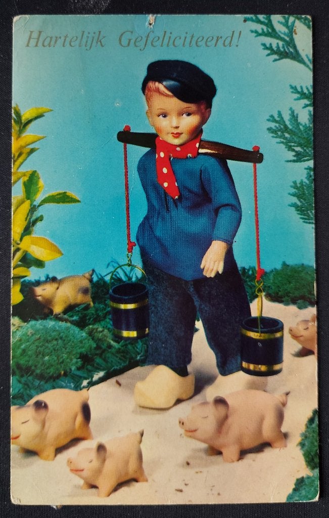 Oude kaart van pop in klederdracht, Ophalen of Verzenden, 1960 tot 1980, Gelopen, Klederdracht
