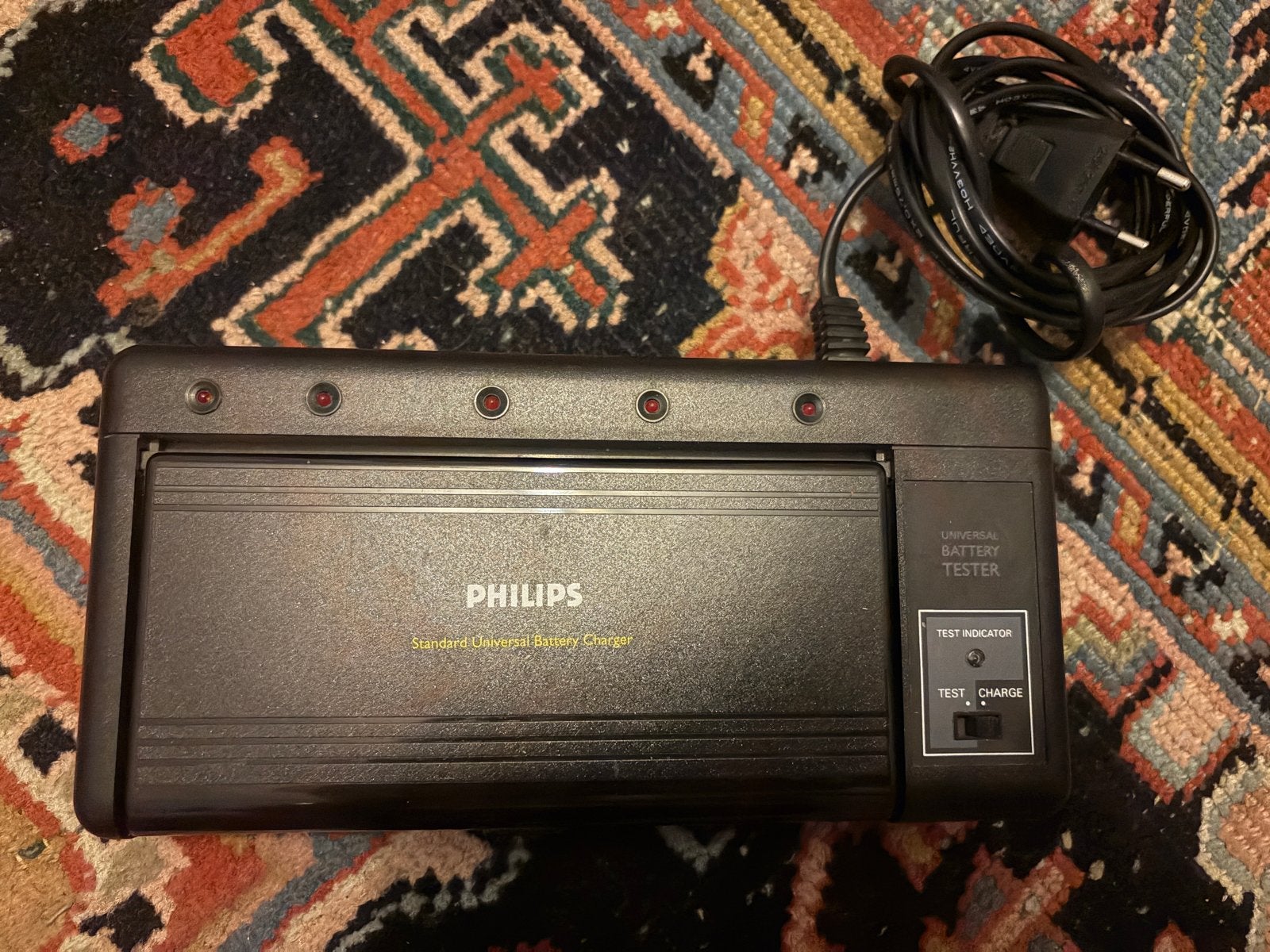 Philips Universele Batterijlader met Tester, Audio, Tv en Foto, Accu's en Batterijen, Ophalen, Gebruikt, Oplaadbaar