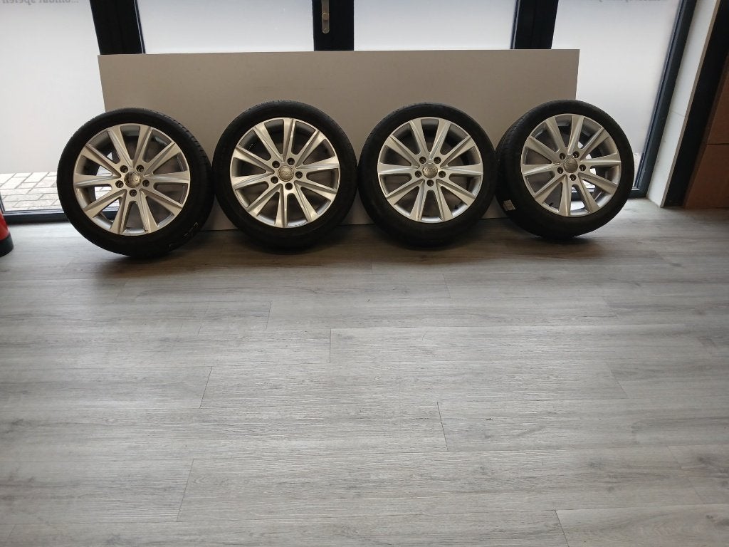 Zomer Wielenset Audi A3 2003-2020 17INCH lichtmetaal!, Auto-onderdelen, Banden en Velgen, Ophalen, 17 inch, Band(en), Personenwagen