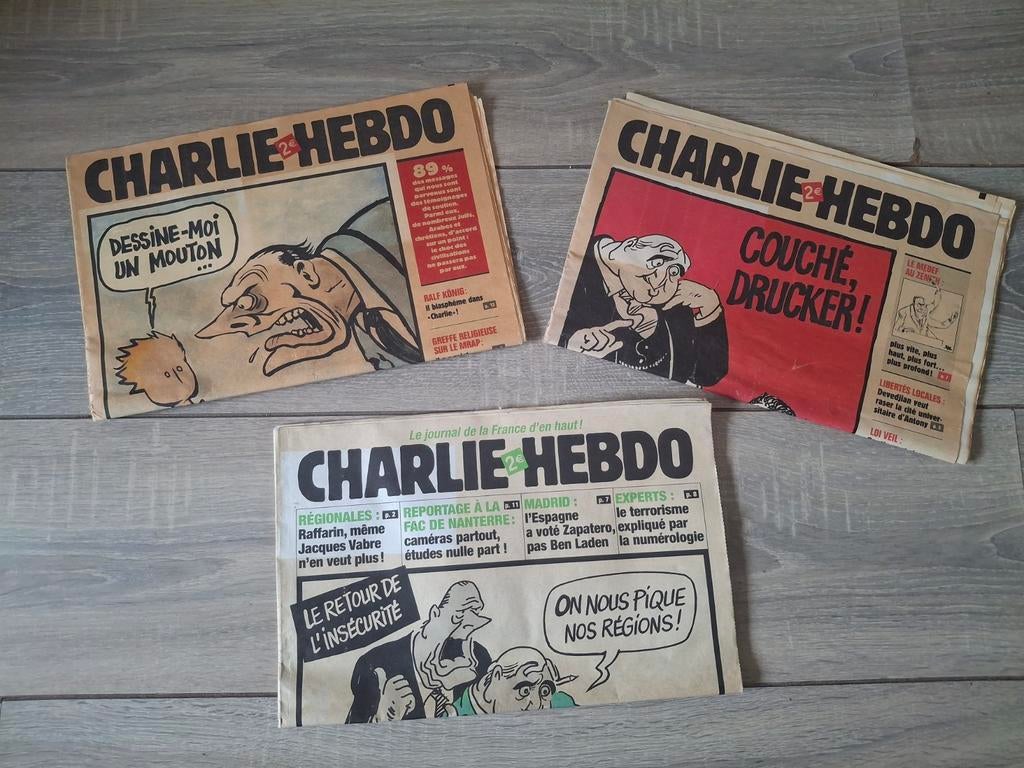 Charlie Hebdo Kranten - Diverse Uitgaven, Ophalen of Verzenden, Gelezen, Krant