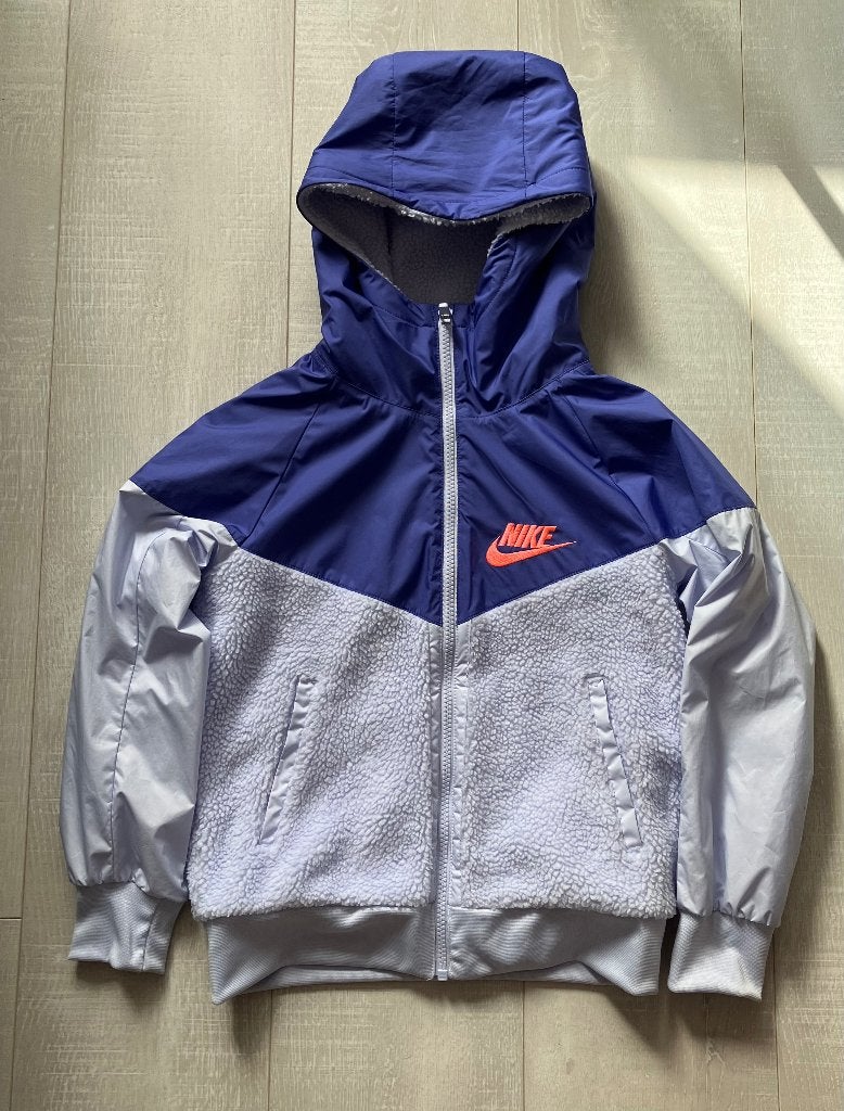 Nike Windrunner Zipped Hoodie - Maat 122-128cm, Kinderen en Baby's, Kinderkleding | Maat 122, Gebruikt, Jongen of Meisje, Trui of Vest