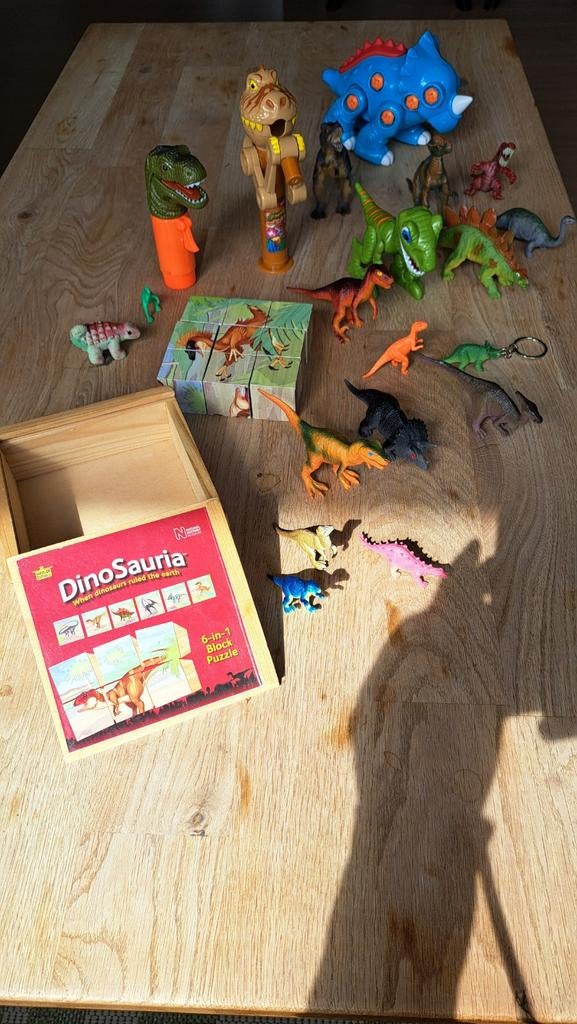 Grote collectie dinosaurusspeelgoed en puzzel, Ophalen of Verzenden, Gebruikt, Jongen of Meisje