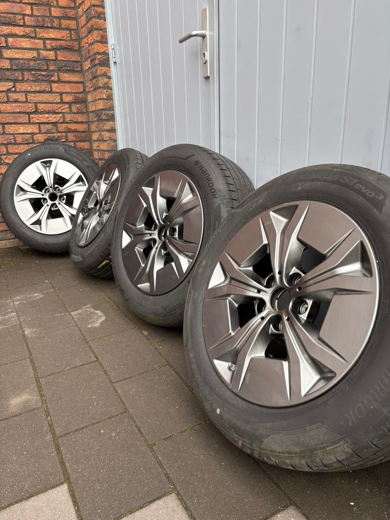 ZGAN! BMW X1 iX1 U11 X2 iX2 U10 zomerbanden velgen 205/65/17, Banden en Velgen, 17 inch, Zomerbanden, 205 mm