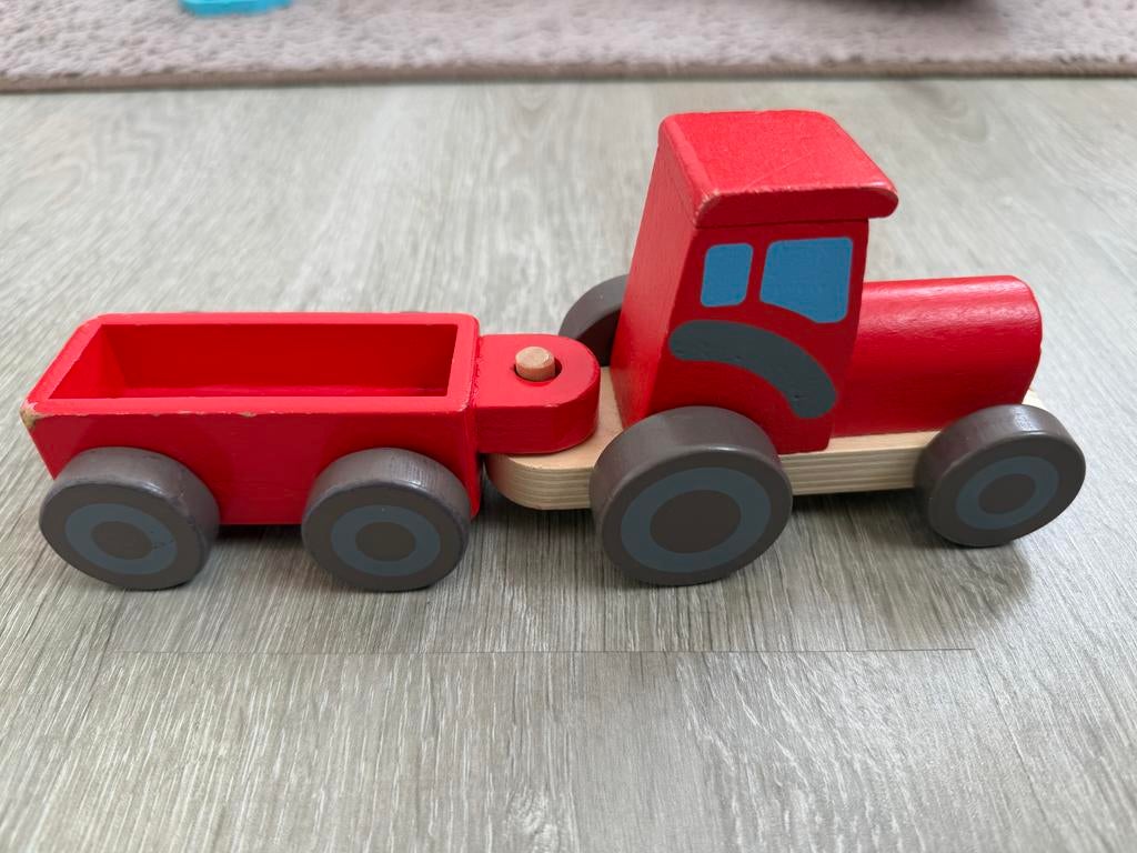 Houten speelgoed tractor met aanhanger, Ophalen of Verzenden, Gebruikt, Rij- of Hobbelspeelgoed