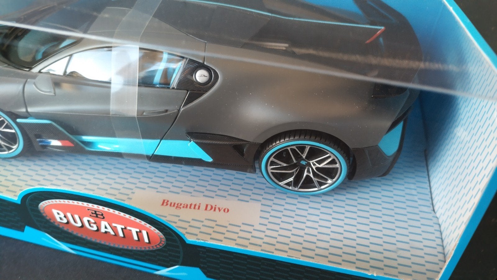 Bugatti Divo 1:18 Bburago Burago Pol, Auto, Verzenden, ., Nieuw