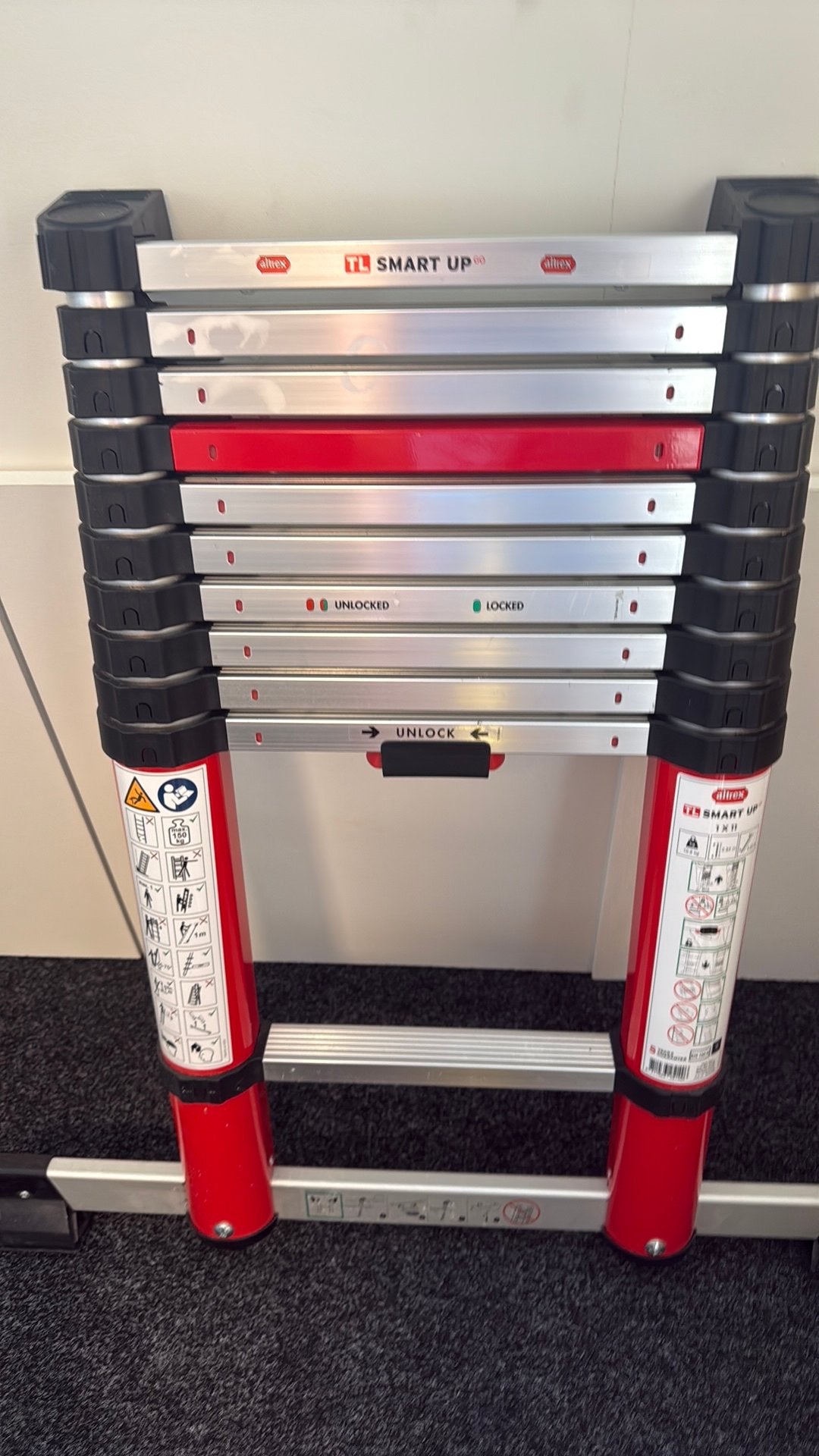 Altrex smart up telescoop ladder 11 tredes, Doe-het-zelf en Verbouw, Ophalen of Verzenden, Zo goed als nieuw, 2 tot 4 meter