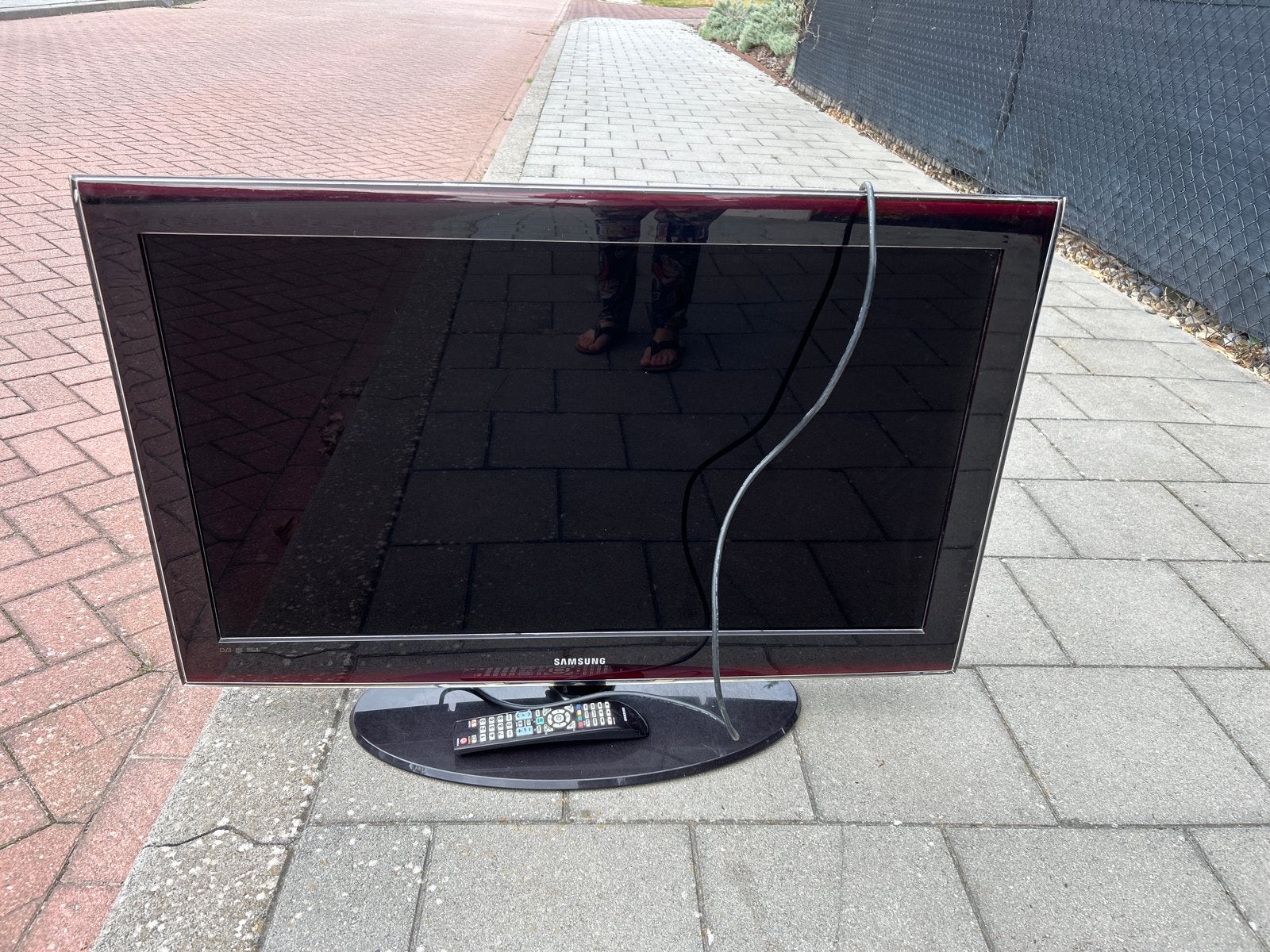 GRATIS: Samsung LE40A656A1F LCD TV met afstandsbediening, Ophalen, Gebruikt, 50 Hz, LCD