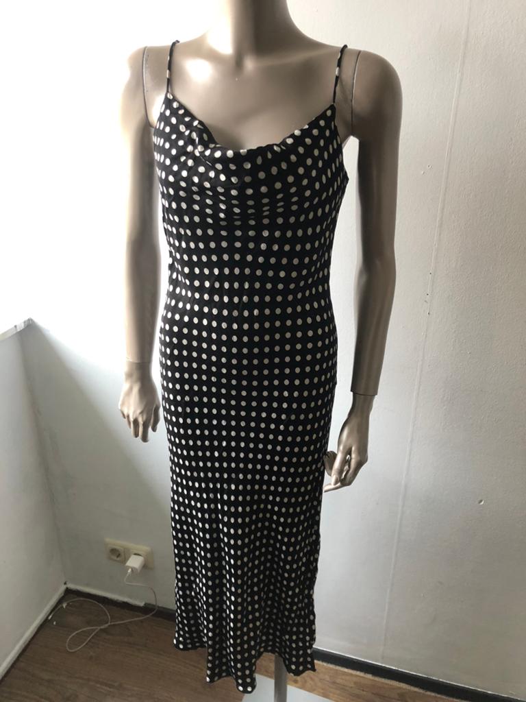ZARA JURK POLKADOT ZWART WIT S, Kleding | Dames, Jurken, Ophalen of Verzenden, Zo goed als nieuw, Zwart, Boven de knie