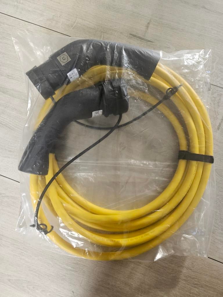 Nieuw! Aptiv Laadkabel Type 2 - 32A - 250V - Geel, Auto diversen, Laadpalen, Ophalen of Verzenden, Nieuw, Laadkabel