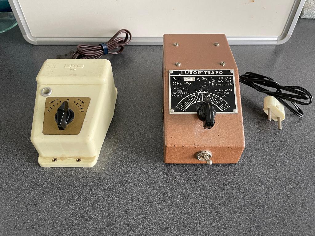 2 Vintage transformatoren voor modeltreinen. , Hobby en Vrije tijd, Modeltreinen | H0, Overige merken, Gebruikt, Ophalen of Verzenden