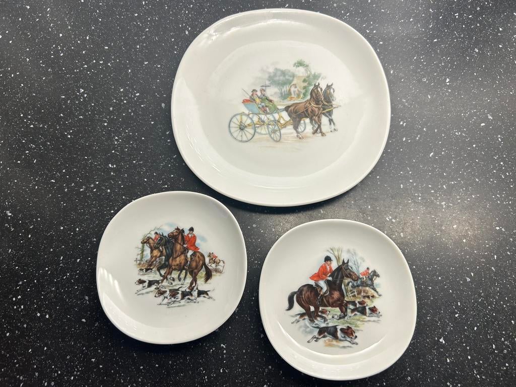Vintage, brocante Petit Fours set, Engels, jachttafereel., Ophalen