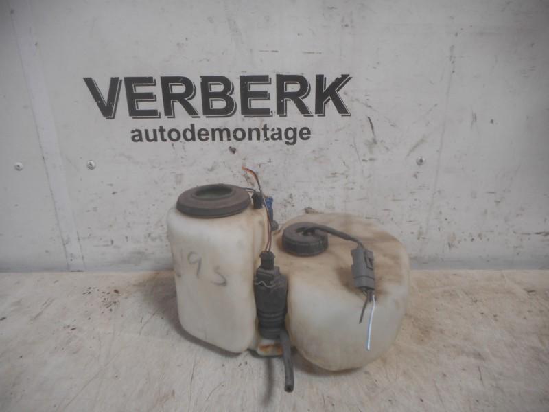 Ruitensproeierreservoir Volvo 940 I Estate (1996-04/1998-10), Gebruikt, Siegburger Straße 229, Köln 50679, , Duitsland, Info@volvocars.com