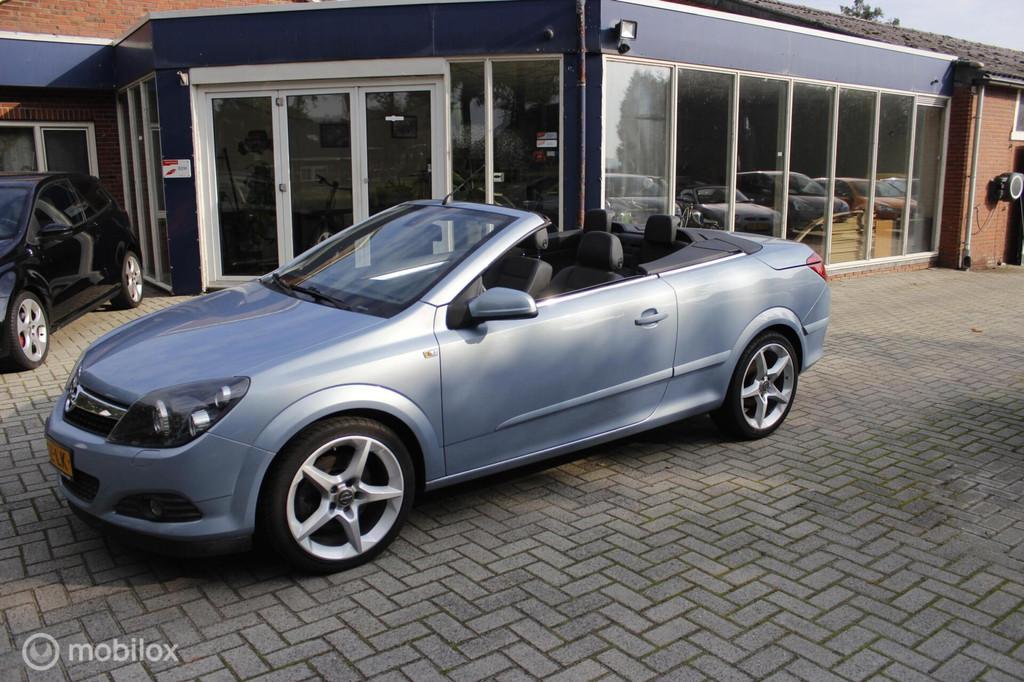 Opel Astra TwinTop 2.0 T Temptation, Voorwielaandrijving, 1998 cc, Gebruikt, 4 cilinders