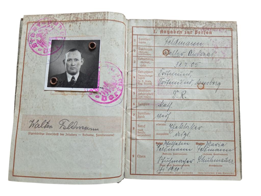 duitse ww2 wehrpass in gebruikte staat, Verzamelen, Ophalen of Verzenden, Duitsland