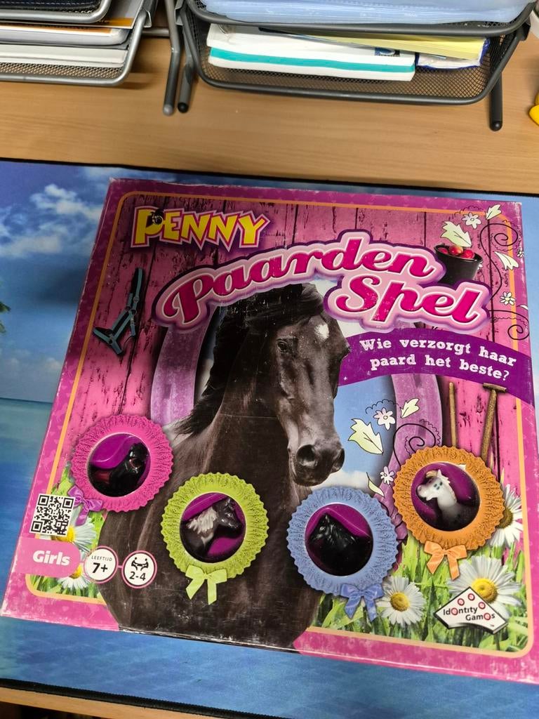 (L) Pennies Paardenspel, Hobby en Vrije tijd, Gezelschapsspellen | Bordspellen, Drie of vier spelers, Ophalen of Verzenden, Zo goed als nieuw