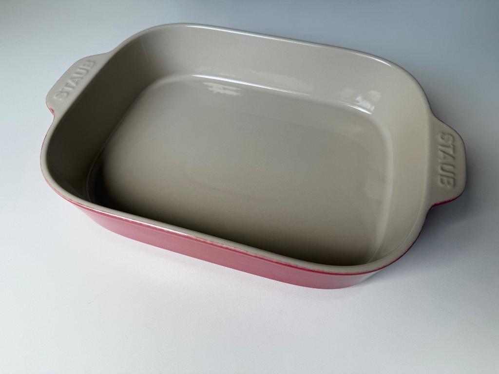 Staub keramische ovenschaal (rood, 34x26 cm), Ophalen of Verzenden, Gebruikt