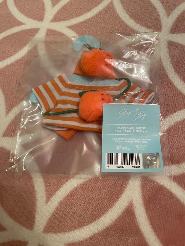 Stray Kids SKZOO Citrus original plush outfit, Ophalen of Verzenden