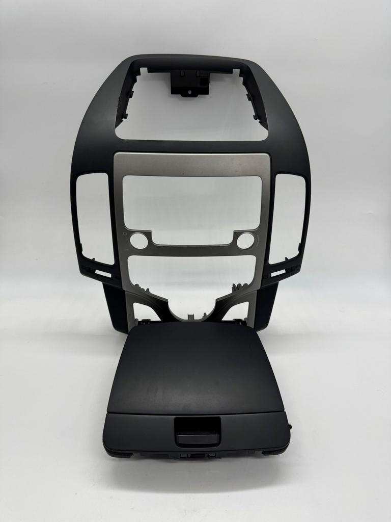Hyundai i30 Frontpaneel + Opbergvak 2007-2012, Ophalen of Verzenden, Gebruikt