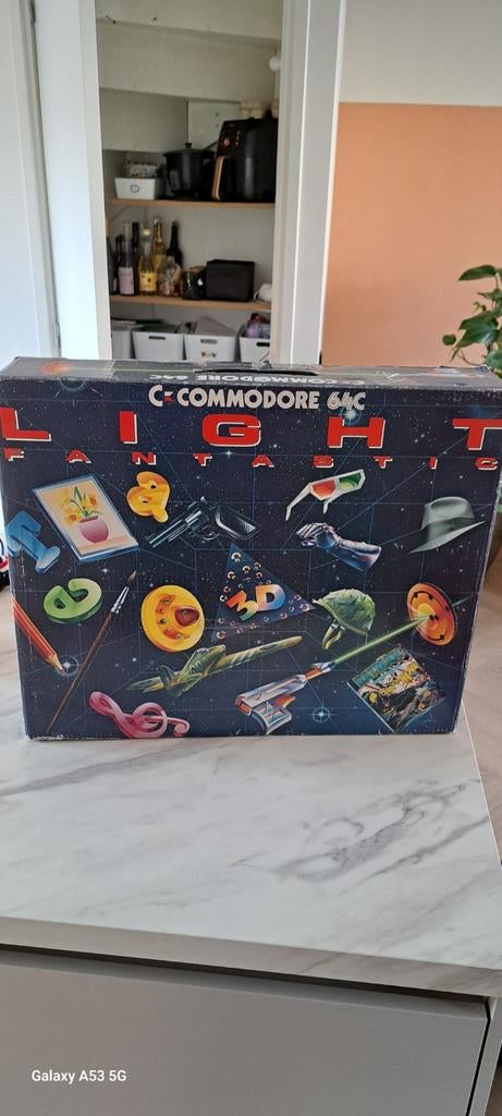 Commodore 64 light fantastic box, Computers en Software, Vintage Computers, Ophalen of Verzenden