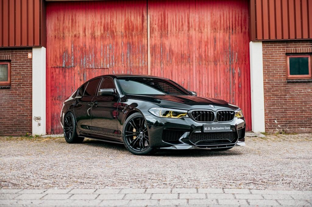 BMW M5 F90 600PK Zwart Keramisch 2018 Carbon B&W M-Performan, Auto's, Automaat, USB, 600 pk, Zwart
