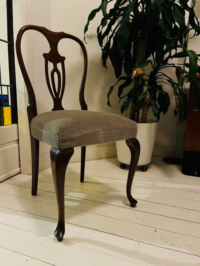 Set van twee Queen Anne/Chippendale revival stoelen, Ophalen, Gebruikt, Twee, Bruin