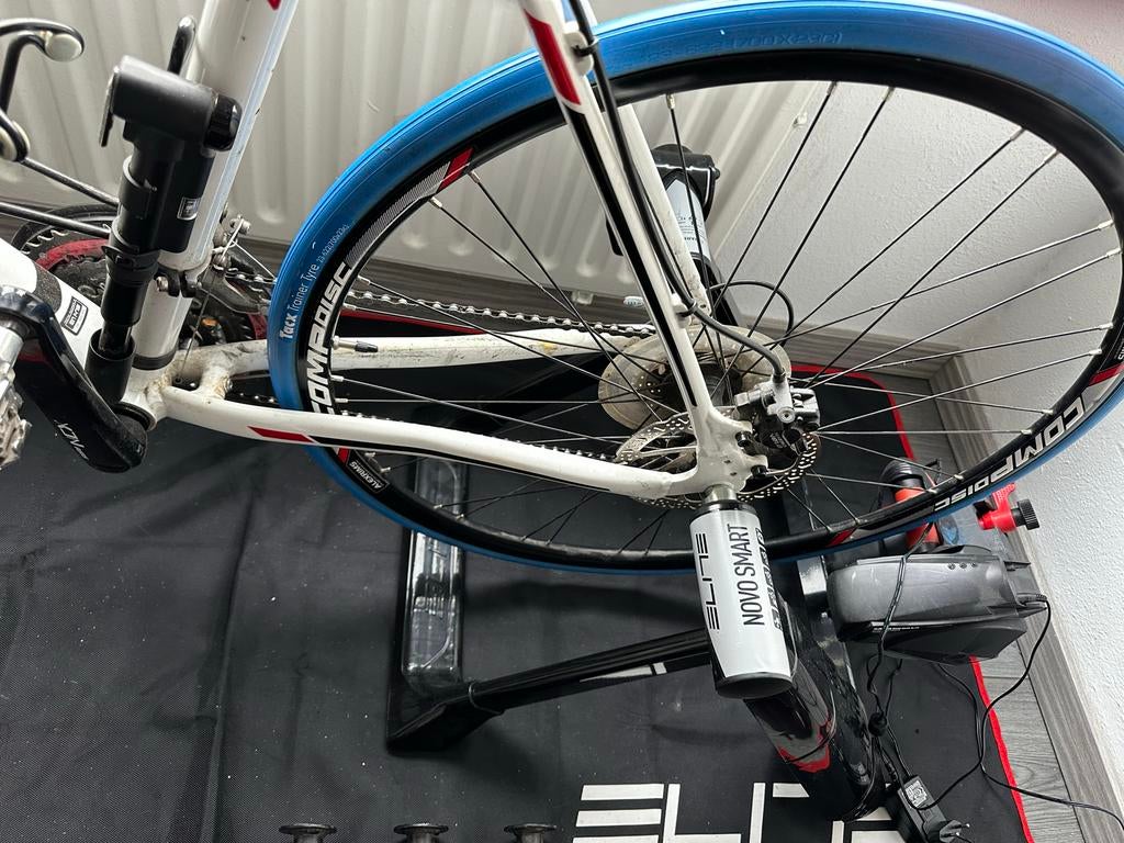 Novo Smart trainer Elite incl mat en trainingsband, Ophalen, Zo goed als nieuw, Overige typen