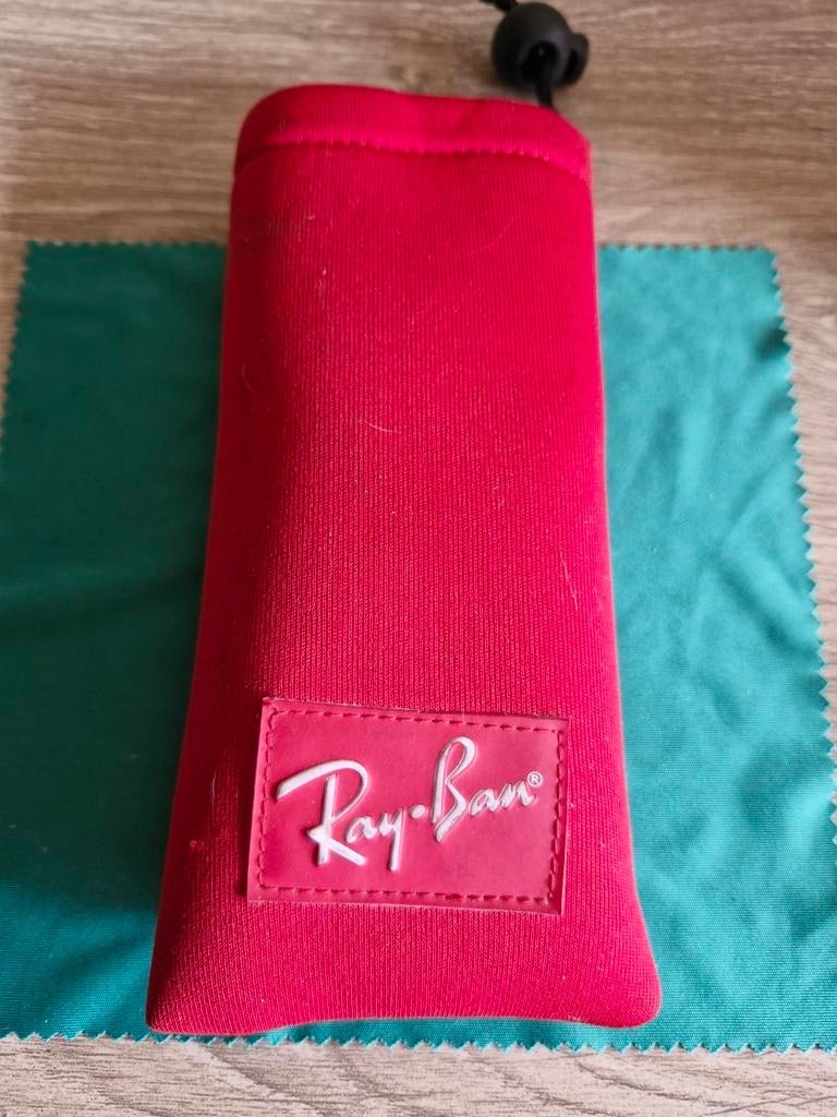 Vintage ray ban,deze is van de jaren 80,met de orginele b&l, Ophalen of Verzenden, Bril, Ray-Ban