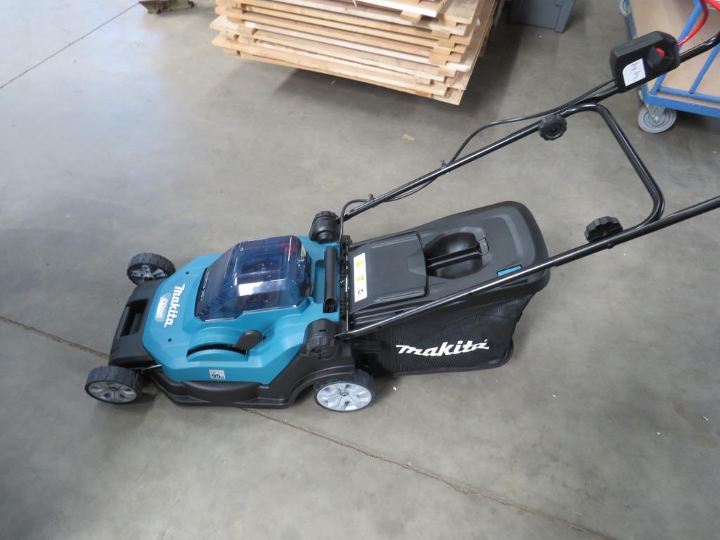 Makita DLM432Z 36V 2x 18VLi-ion accu grasmaaier body 43cm, Cirkelmaaier, Accu-grasmaaier, Zandhaarweg, Ophalen of Verzenden