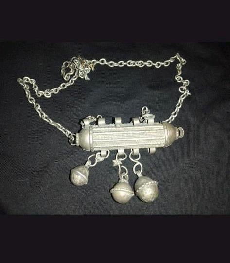 Jemenitische Bedoeïenen Hirz Amulet Hanger, Sieraden, Tassen en Uiterlijk, Met hanger, Gebruikt, Ophalen of Verzenden, Zilver