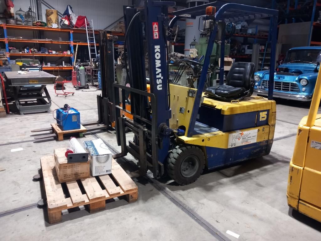 Te koop elektrische heftrucks, Ophalen, Komatsu, Heftruck, 1000 tot 2000 kg