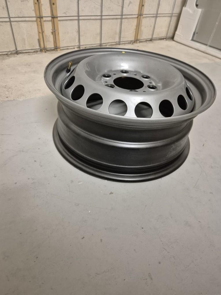 Mercedes Sprinter stalen velg., Auto-onderdelen, Banden en Velgen, Ophalen, Bestelwagen, Velg(en), 16 inch