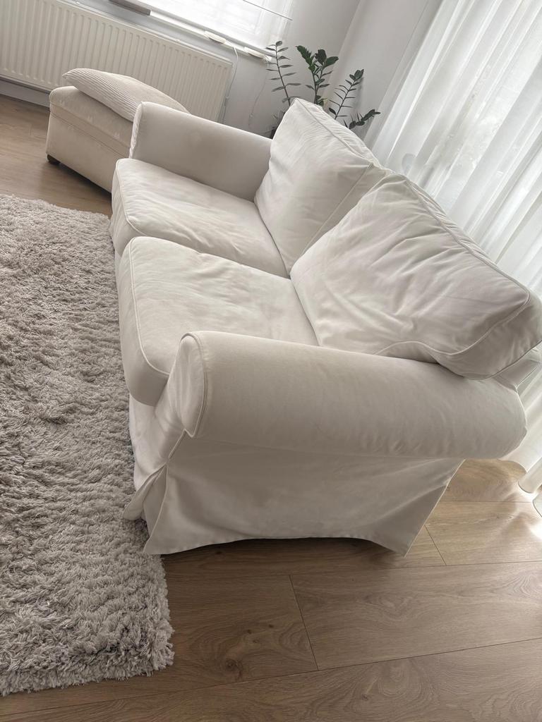 Witte bank + stoel, Huis en Inrichting, Banken | Sofa's en Chaises Longues, Ophalen, Tweepersoons, 75 tot 100 cm, Zo goed als nieuw