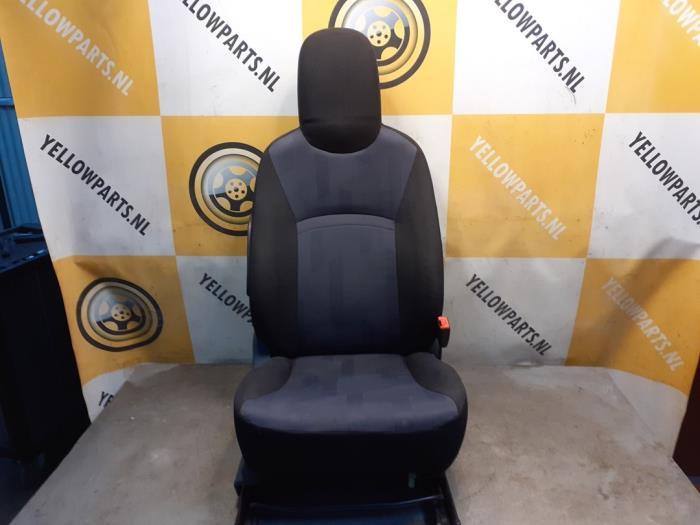 Stoel rechts van een Suzuki Alto, Auto-onderdelen, Interieur en Bekleding, Gebruikt, -, -, Ophalen of Verzenden