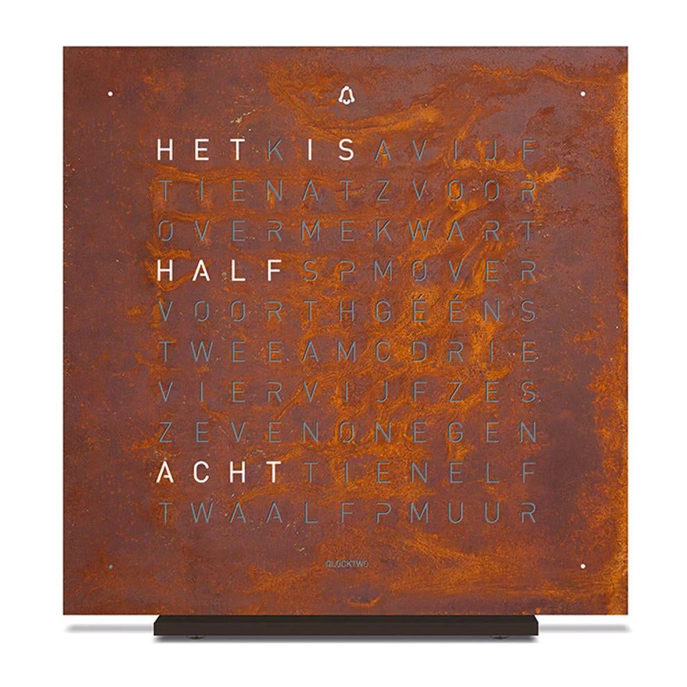 Qlocktwo earth 13.5 Biegert & Funk showmodel NP € 1.280,-, Verzenden, Zo goed als nieuw, Wandklok
