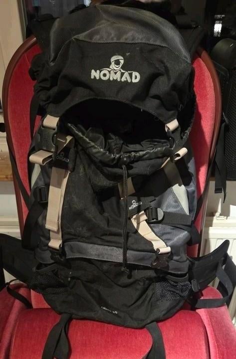 Nomad Onyx 55 Liter Rugtas - Avontuur wacht!, 30 cm of meer, Gebruikt, Zwart, Ophalen of Verzenden