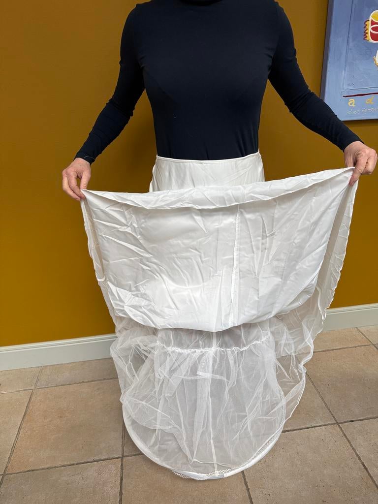 Ivory Onderrok / Petticoat met Hoepel voor Trouwjurk, Ophalen of Verzenden, Nieuw, Wit, Accessoires