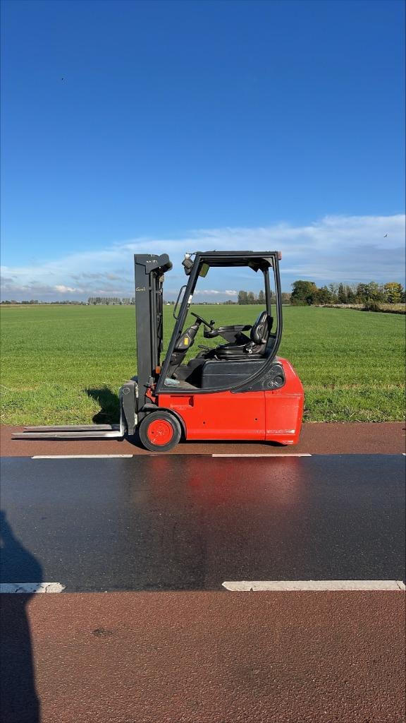 linde e16 triplo sideshift vorkversteller, LINDE, Heftruck, Ophalen of Verzenden, 1000 tot 2000 kg