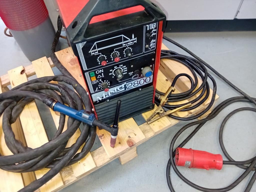 KEMPPI master 2800 Tig HF lastoestel € 495,00, Doe-het-zelf en Verbouw, Gereedschap | Lasapparaten, Ophalen, Zo goed als nieuw