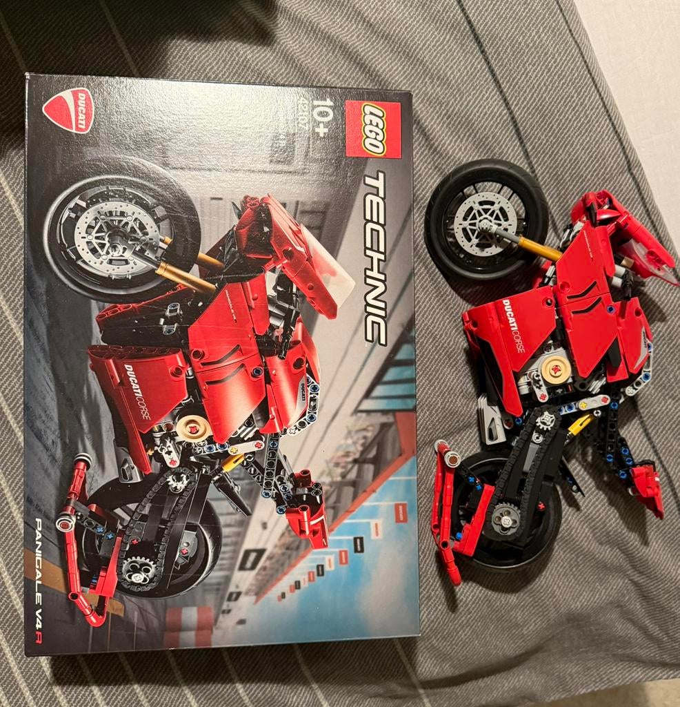 Ducati Panigale V4R, Ophalen, Zo goed als nieuw