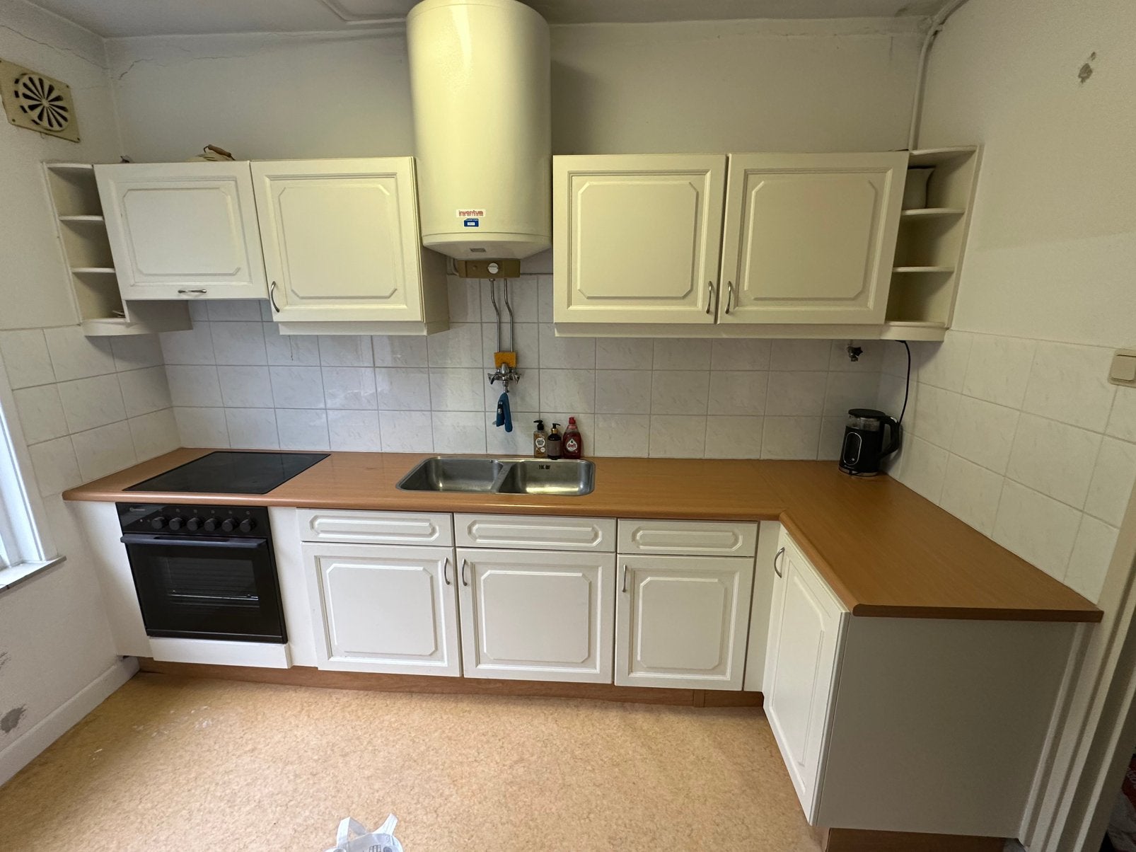 Complete hoekkeuken 3,2m incl. apparatuur & 80L boiler, Huis en Inrichting, Ophalen, Hoekkeuken, Zo goed als nieuw, Hout