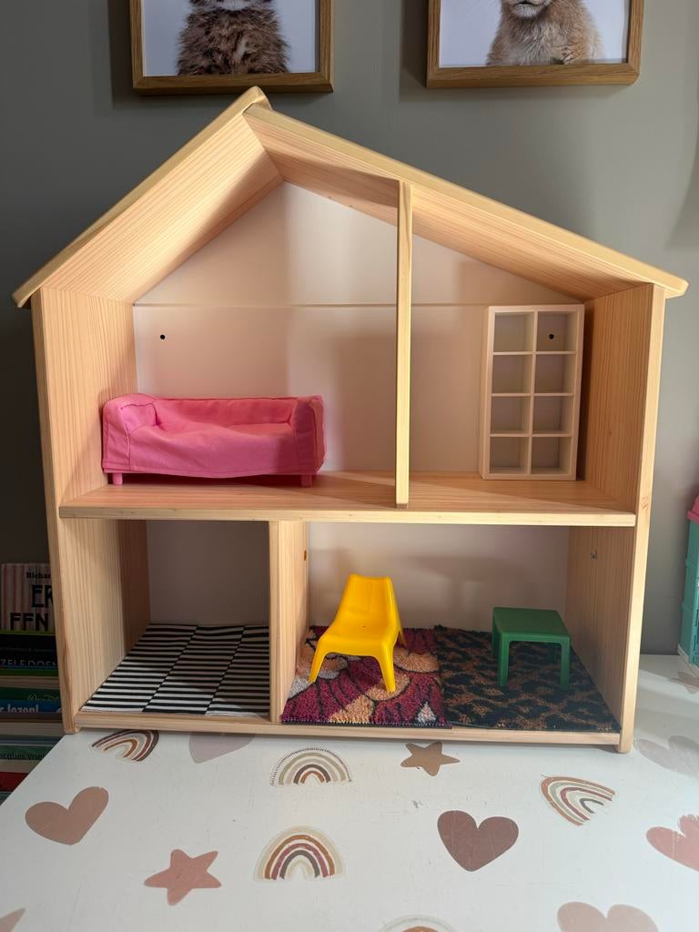 Ikea Poppenhuis met meubels, Kinderen en Baby's, Speelgoed | Poppenhuizen, Ophalen, Zo goed als nieuw, Poppenhuis