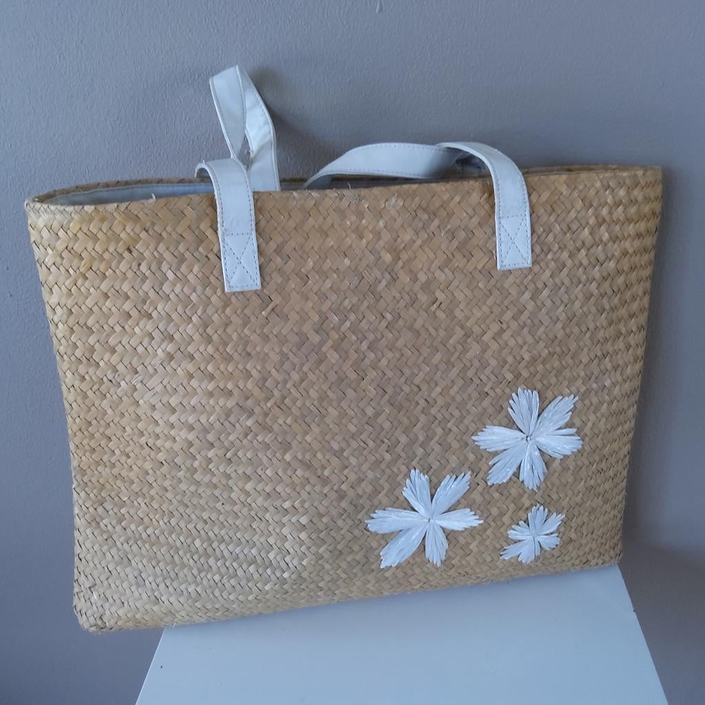 Rieten tas met witte bloemen.The Body Shop, Ophalen of Verzenden, Wit, Shopper