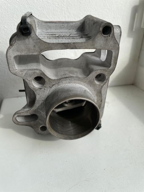 Nr.223: Cilinder 60 CC Airsal Sport voor SYM X-Pro/Mio/Orbit, Fietsen en Brommers, Ophalen of Verzenden, Zo goed als nieuw, Cilinder
