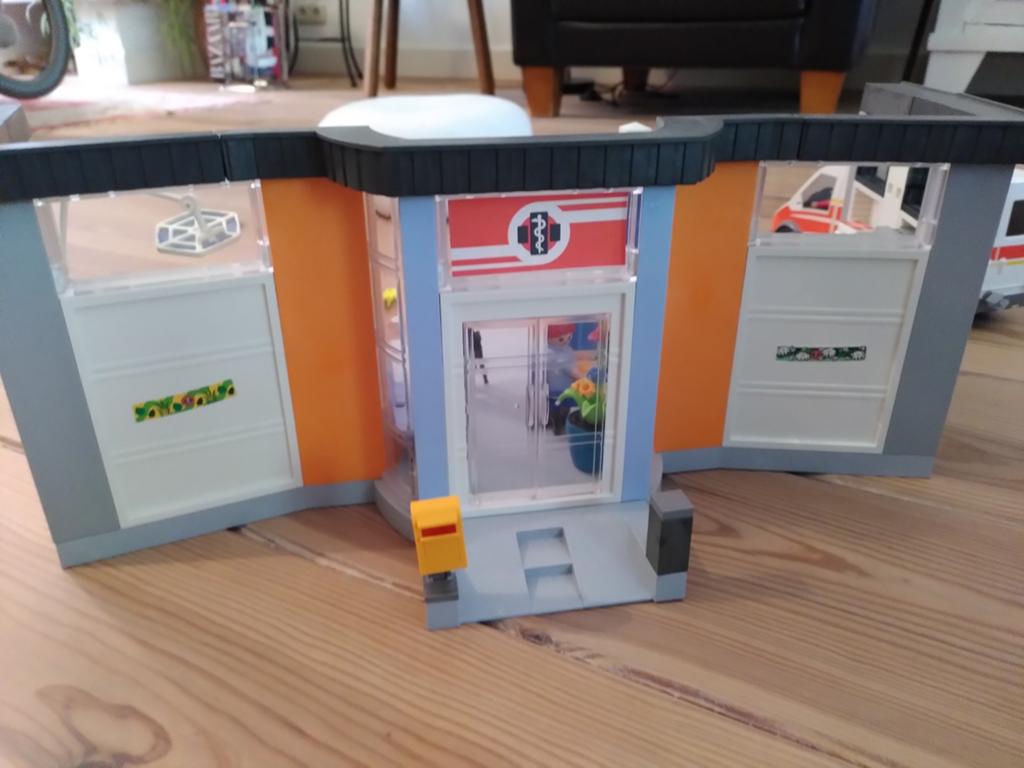 Playmobil Ziekenhuis met veel accessoires, Ophalen of Verzenden, Gebruikt, Complete set
